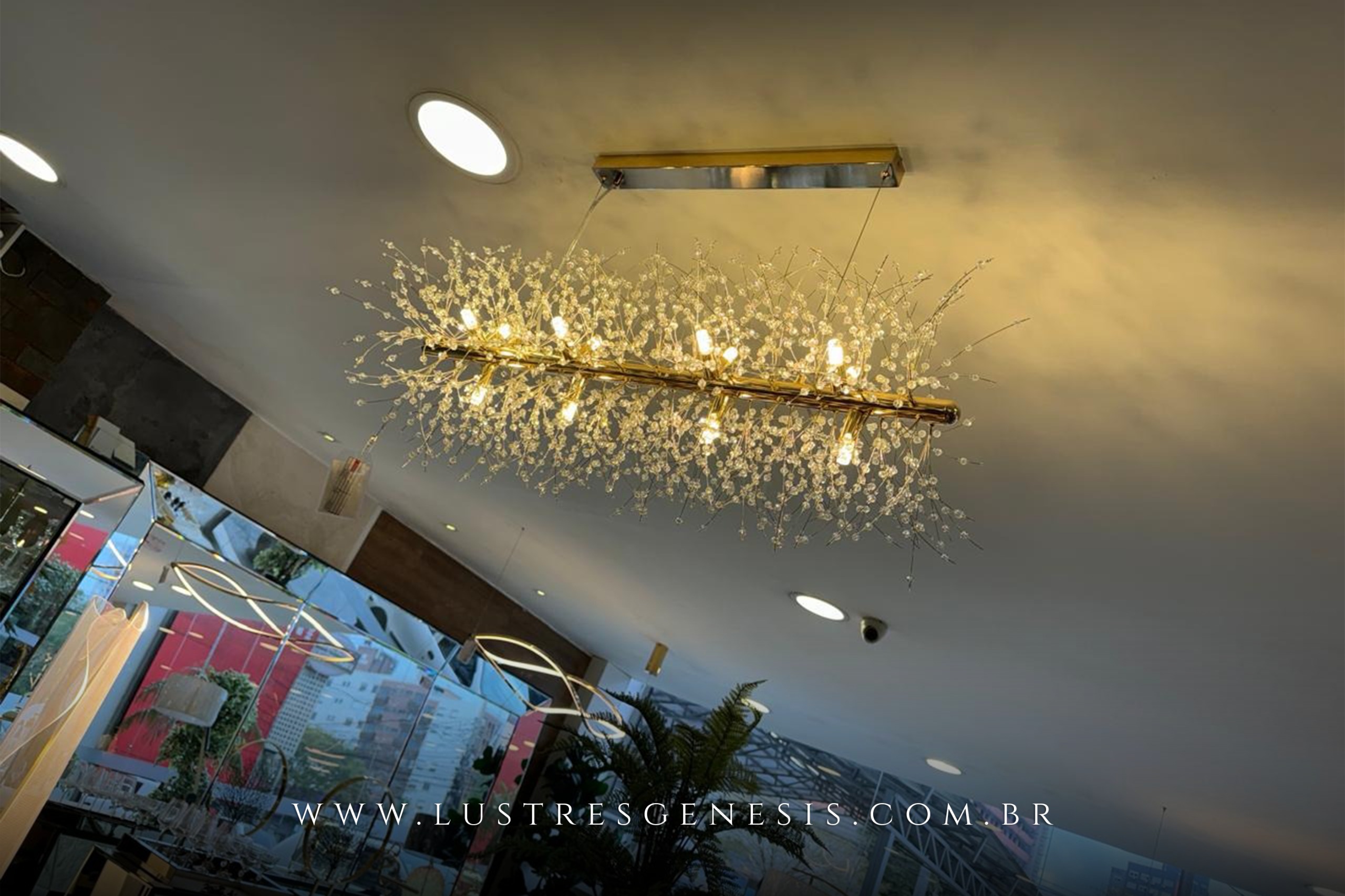 Lustre pendente retangular de cristal moderno, modelo Dente de Leão 70cm cromado, ideal para quartos e salas.